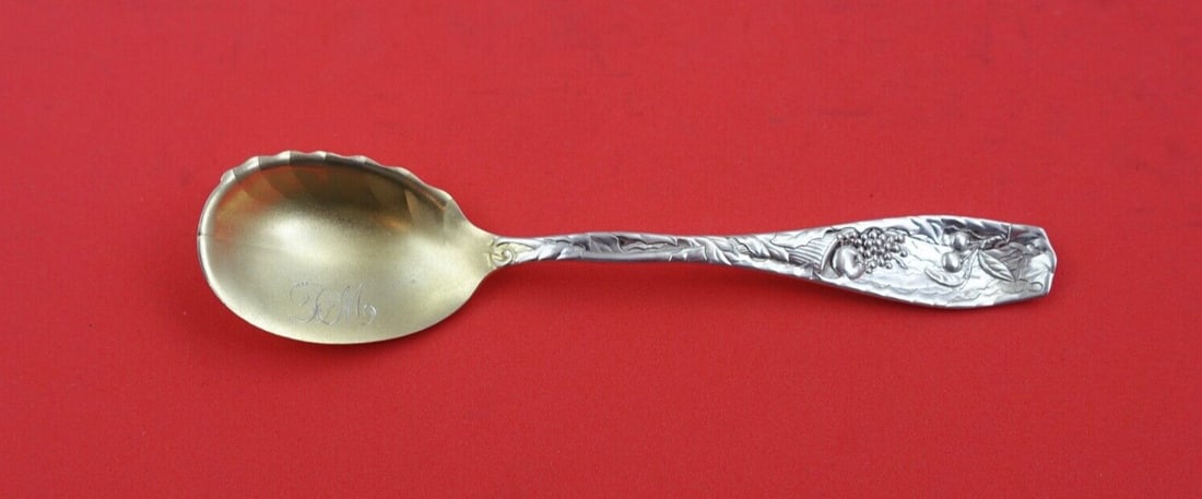 Towle Pomona Sterling Silver Ice Cream Spoon Gold Wash 5 3/4": Towle Pomona Sterling Silver Ice Cream Spoon Gold Wash 5 3/4" Indulge in a touch of elegance with this Pomona pattern ice cream spoon by Towle, crafted from exquisite sterling silver. This vintage pie