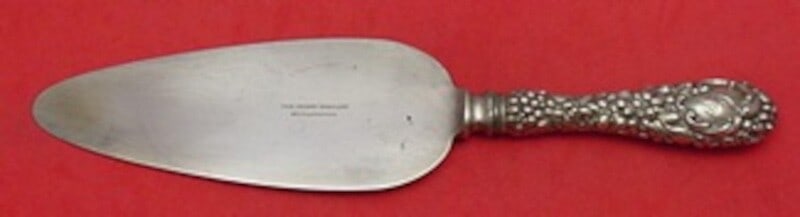 Kirk Rose Sterling Silver Cake Server 10 Inch Vintage: Kirk Rose Sterling Silver Cake Server 10 Inch Vintage Presenting the exquisite Rose pattern by Kirk, this sterling silver cake server features a beautifully crafted hollow handle complemented by a pla
