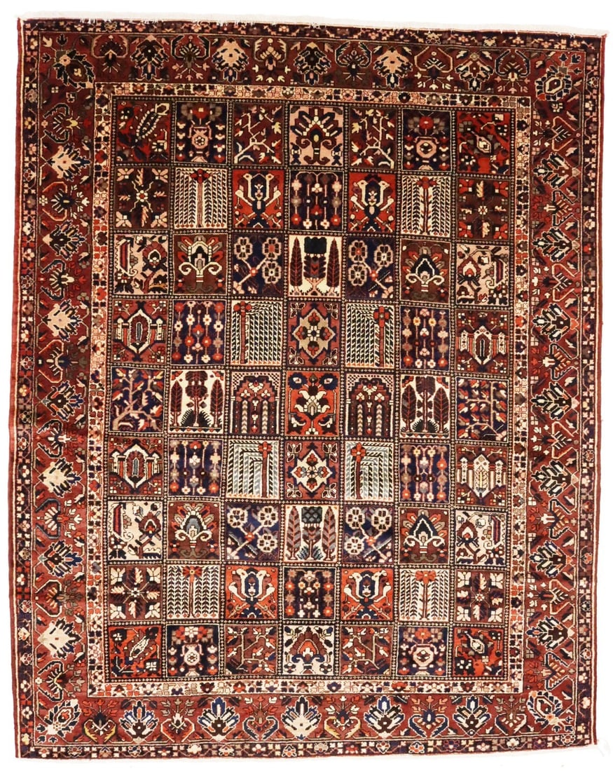 Handmade Vintage Floral Design 10x13 ft Oriental Wool Rug: Handmade Vintage Floral Design 10x13 ft Oriental Wool Rug Enhance your living space with this exquisite vintage garden floral design handmade oriental rug. Measuring 10'0" x 12'7" (approximately 151" 