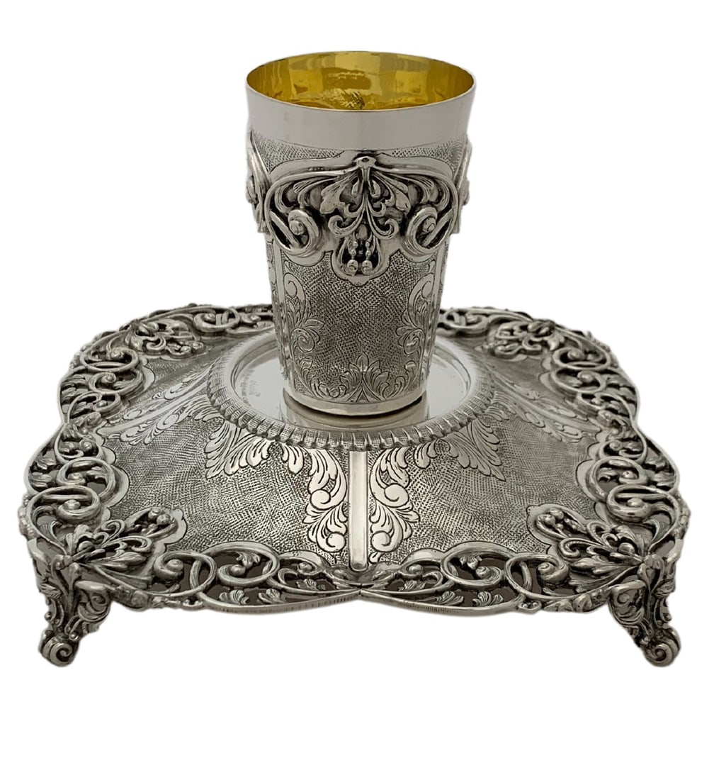 Handmade 925 Sterling Silver Floral Cup and Tray Set: Handmade 925 Sterling Silver Floral Cup and Tray Set This exquisite cup and tray set is crafted from fine 925 sterling silver and showcases a stunning handmade floral leaf lace swirl applique design w