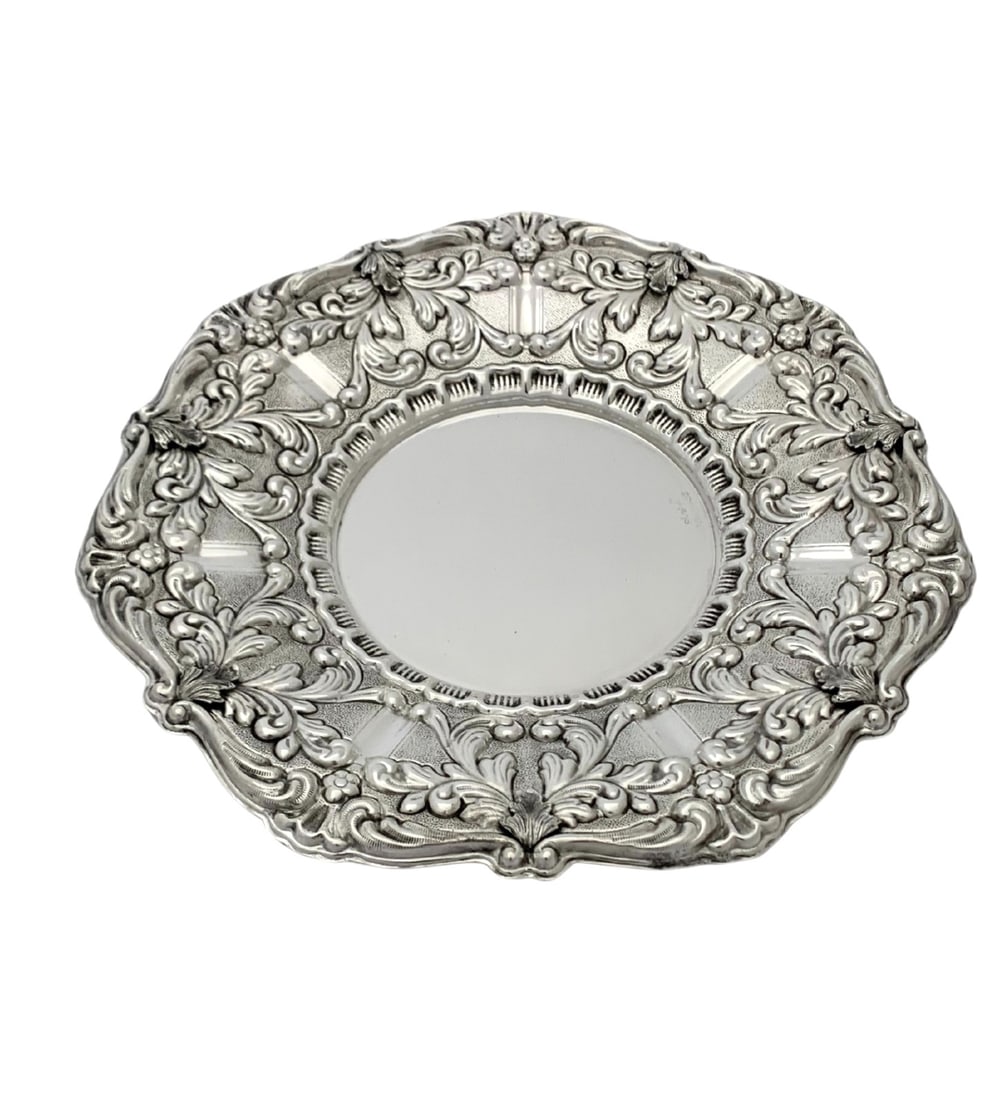 Handmade 925 Sterling Silver Round Tray with Leaf Applique Design (1 of 3)