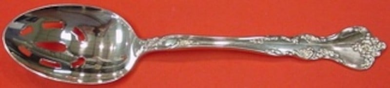 Pierced Sterling Serving Spoon Savannah Pattern 8 5/8 Inch: Pierced Sterling Serving Spoon Savannah Pattern 8 5/8 Inch This is a Reed & Barton Savannah pattern sterling silver pierced serving spoon. The piece measures 8 5/8 inches in length, is not monogrammed