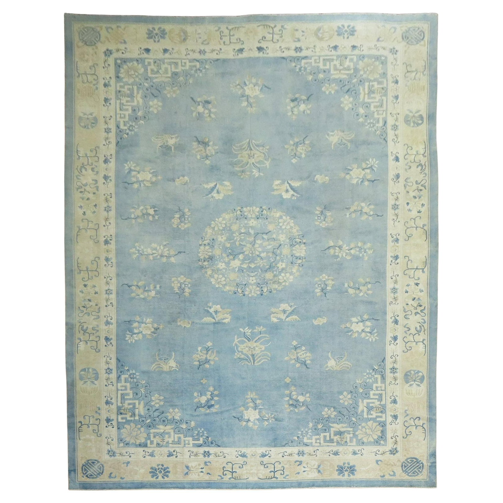 Antique Chinese Oversize Rug Light Blue Mid-Century Modern 12' x 17'10'': Antique Chinese Oversize Rug Light Blue Mid-Century Modern 12' x 17'10'' Discover the elegance of this one-of-a-kind oversize antique Chinese rug, crafted in the early 20th century around 1920. This e
