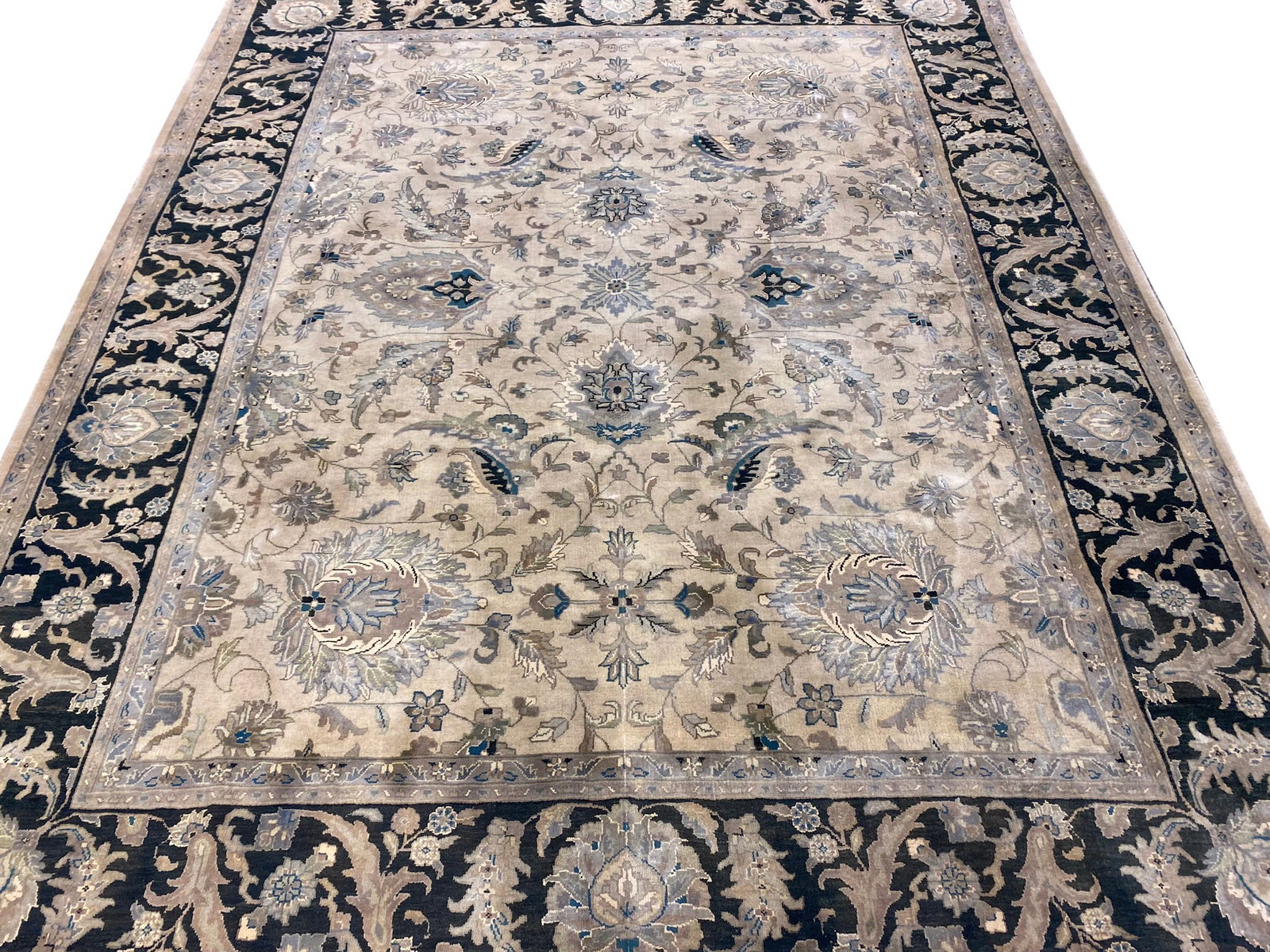 Handmade Jaipur Area Rug 8.2 x 10.4 Champagne Soft Plush Texture: Handmade Jaipur Area Rug 8.2 x 10.4 Champagne Soft Plush Texture Free continental US Shipping Transform your living space with this exquisite 8' x 10' Handmade Jaipur Rug in sophisticated champagne. I