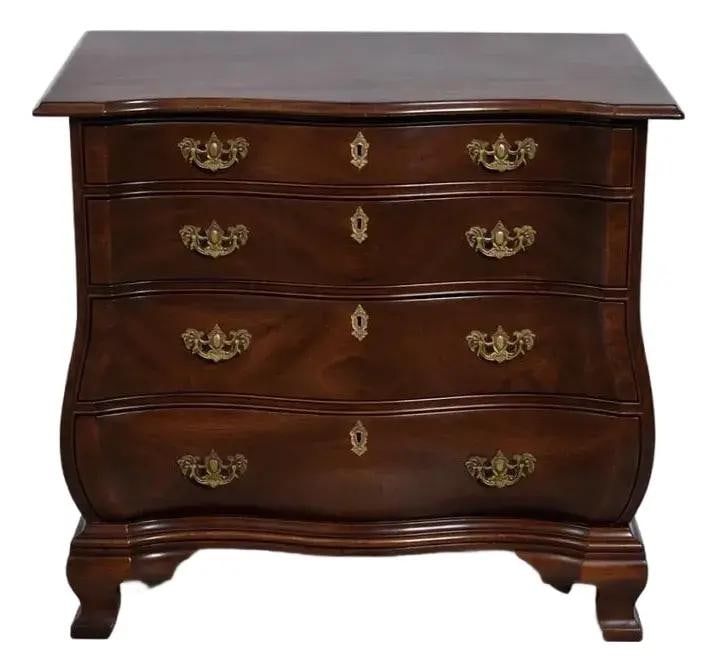 Mahogany Bombe Chest Serpentine Front Bracket Feet Baleroy T-2009-FH Design: Mahogany Bombe Chest Serpentine Front Bracket Feet Baleroy T-2009-FH Design This Kittinger Philadelphia Baleroy bombe chest features high-quality mahogany construction with a traditional 18th-century 