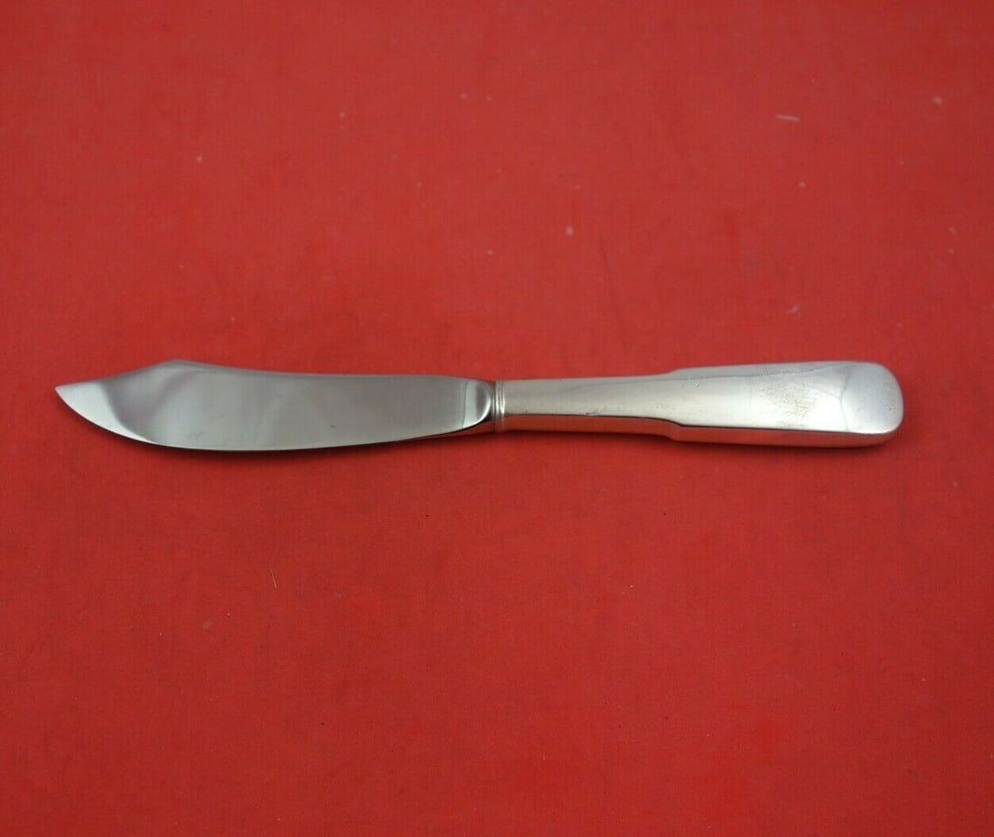 Eighteen Ten 1810 International Sterling Silver Fish Knife 8 Inch: Eighteen Ten 1810 International Sterling Silver Fish Knife 8 Inch This Eighteen Ten 1810 fish knife by International Sterling Silver is a stunning addition to your tableware collection. Crafted from h