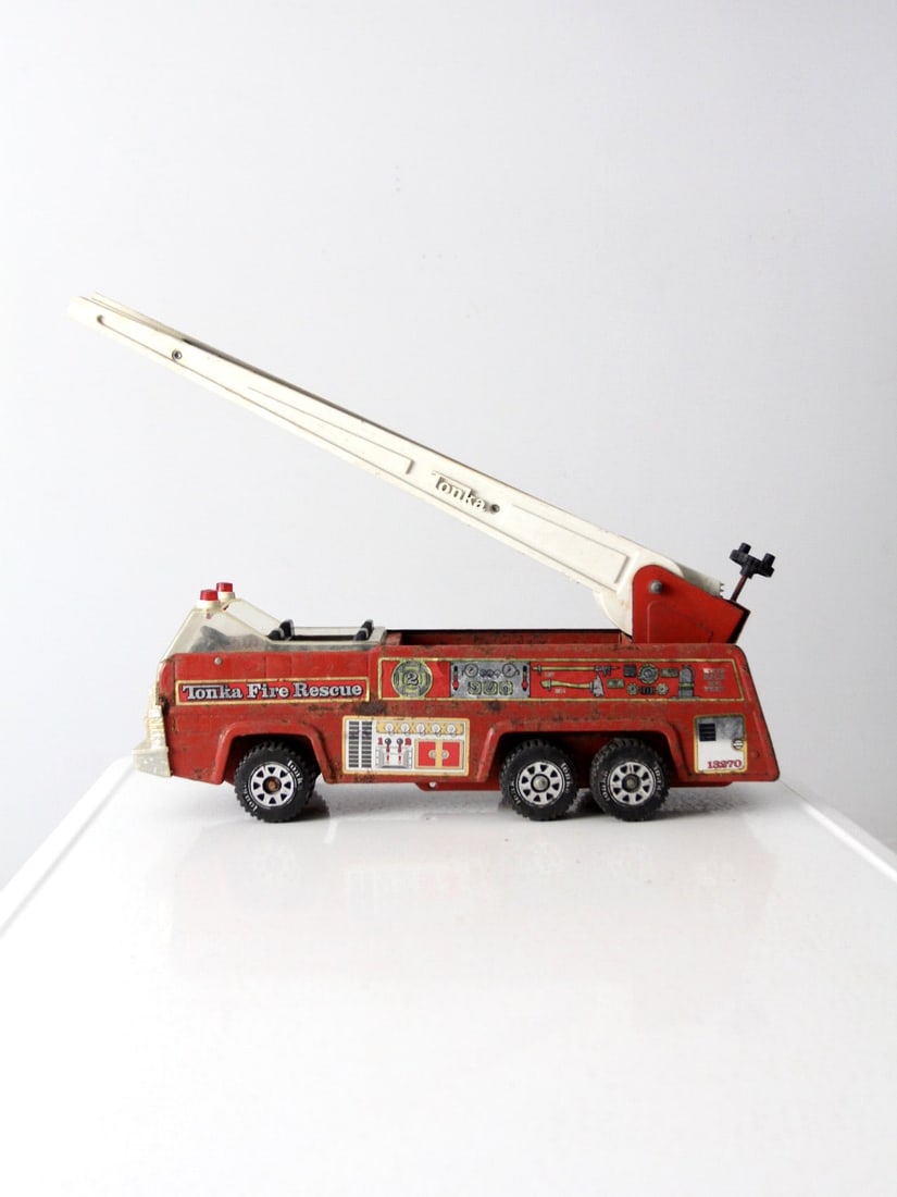1970s Vintage Tonka Toy Fire Truck Model 13203 (1 of 10)