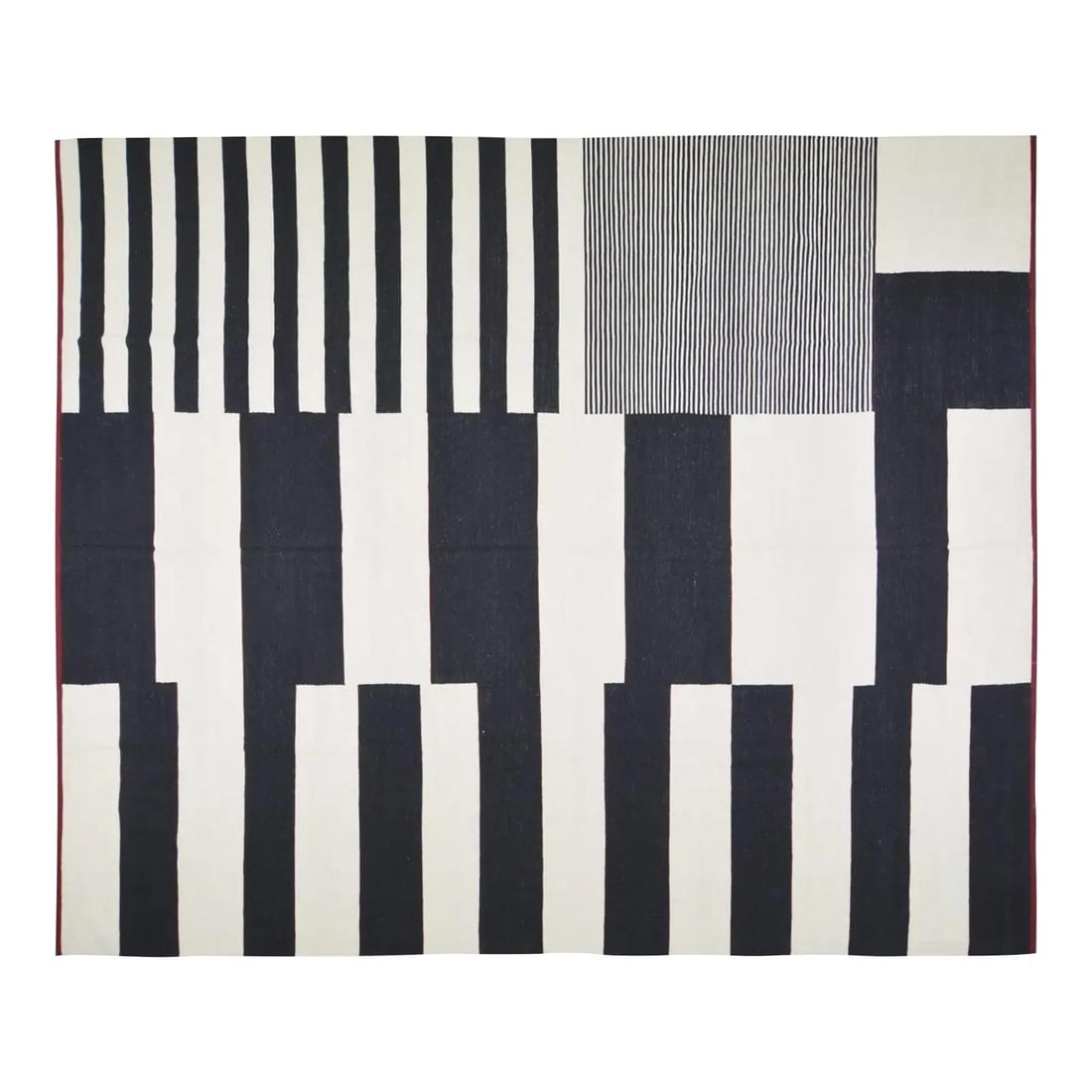 Large Wool Flatweave Kilim Rug Black Turkish Modern 12'4 x 15': Large Wool Flatweave Kilim Rug Black Turkish Modern 12'4 x 15' This modern Turkish kilim features a flatweave design crafted from soft wool, showcasing a black color palette. The rug is pre-owned and 