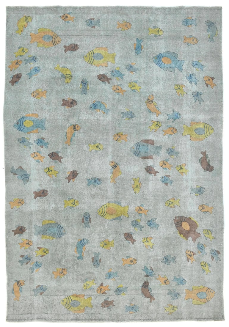 Vintage Handmade Oriental Rug 9'2 x 12'4 Muted Colors Wool: Vintage Handmade Oriental Rug 9'2 x 12'4 Muted Colors Wool Enhance your living space with this stunning Distressed Vintage Antique Oriental Rug, expertly handmade from high-quality wool. Measuring 9'2