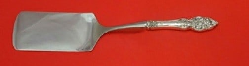 Reed and Barton Vienna Sterling Silver Lasagna Server 11" Custom Made: Reed and Barton Vienna Sterling Silver Lasagna Server 11" Custom Made This exquisite lasagna server, custom made by Reed and Barton, features a hollow handle crafted from sterling silver, complemented