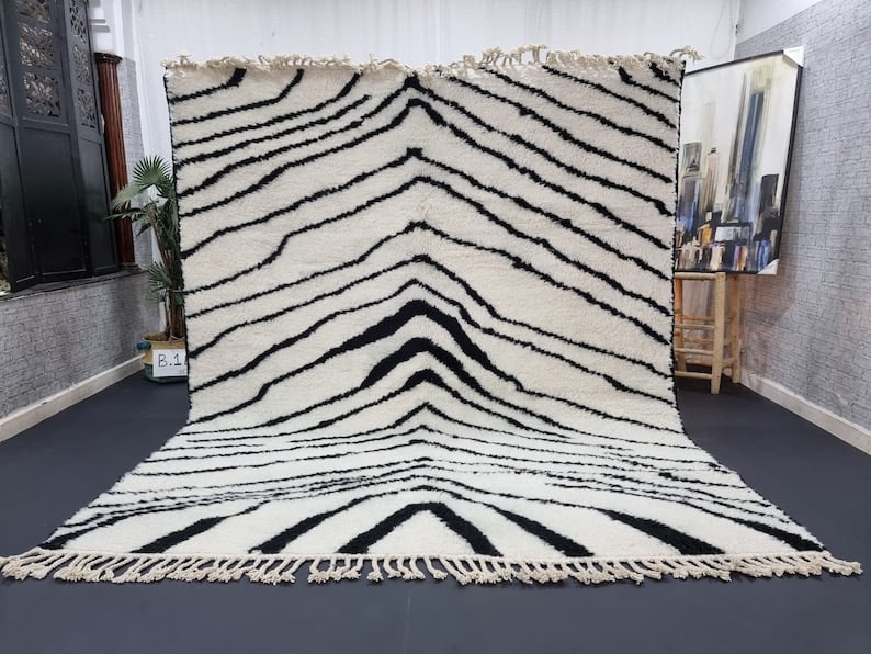 Artistic Handwoven Black and White Rug 100% Sheep Wool Morocco 10 x 6.56 ft: Artistic Handwoven Black and White Rug 100% Sheep Wool Morocco 10 x 6.56 ft Enhance your space with this Artistic Soft Black & White Rug, meticulously handwoven in the Atlas Mountains by local Berber 