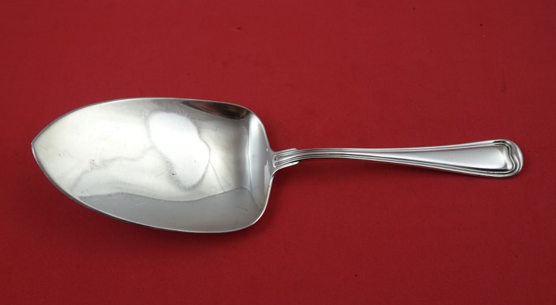 Gorham Old French Sterling Silver Pie Server 10 inch Flat Handle: Gorham Old French Sterling Silver Pie Server 10 inch Flat Handle This exquisite pie server from the renowned Gorham brand features a classic Old French pattern. Crafted entirely from sterling silver, 