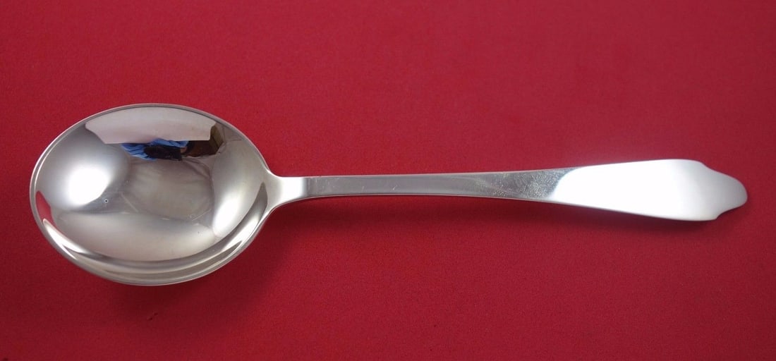Tiffany & Co Clinton Sterling Silver Gumbo Soup Spoon 7 3/8": Tiffany & Co Clinton Sterling Silver Gumbo Soup Spoon 7 3/8" This exquisite gumbo soup spoon from Tiffany & Co. showcases the timeless Clinton pattern, embodying elegance and craftsmanship. Made from 