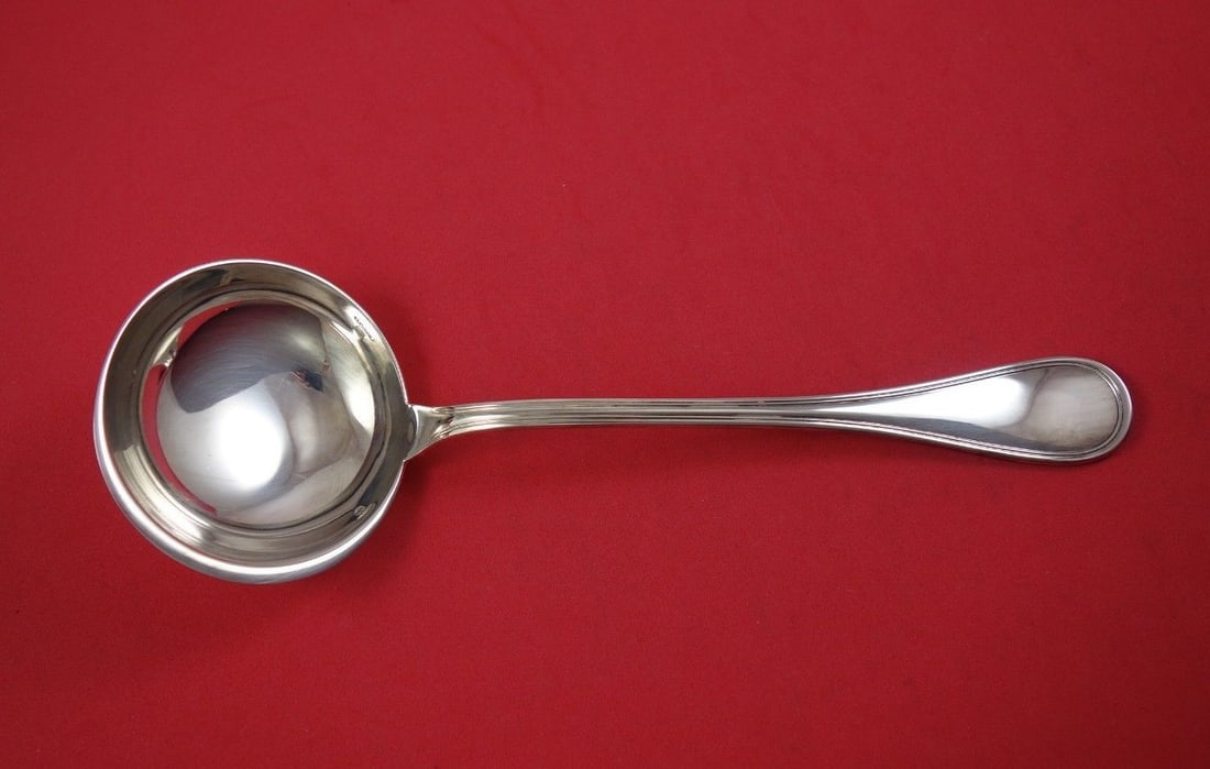 Vintage Christofle Albi Silverplate Oyster Ladle 9 1/4": Vintage Christofle Albi Silverplate Oyster Ladle 9 1/4" Introducing the Albi by Christofle Silverplate Oyster Ladle, a charming vintage piece measuring 9 1/4". Crafted in the elegant Albi pattern, thi