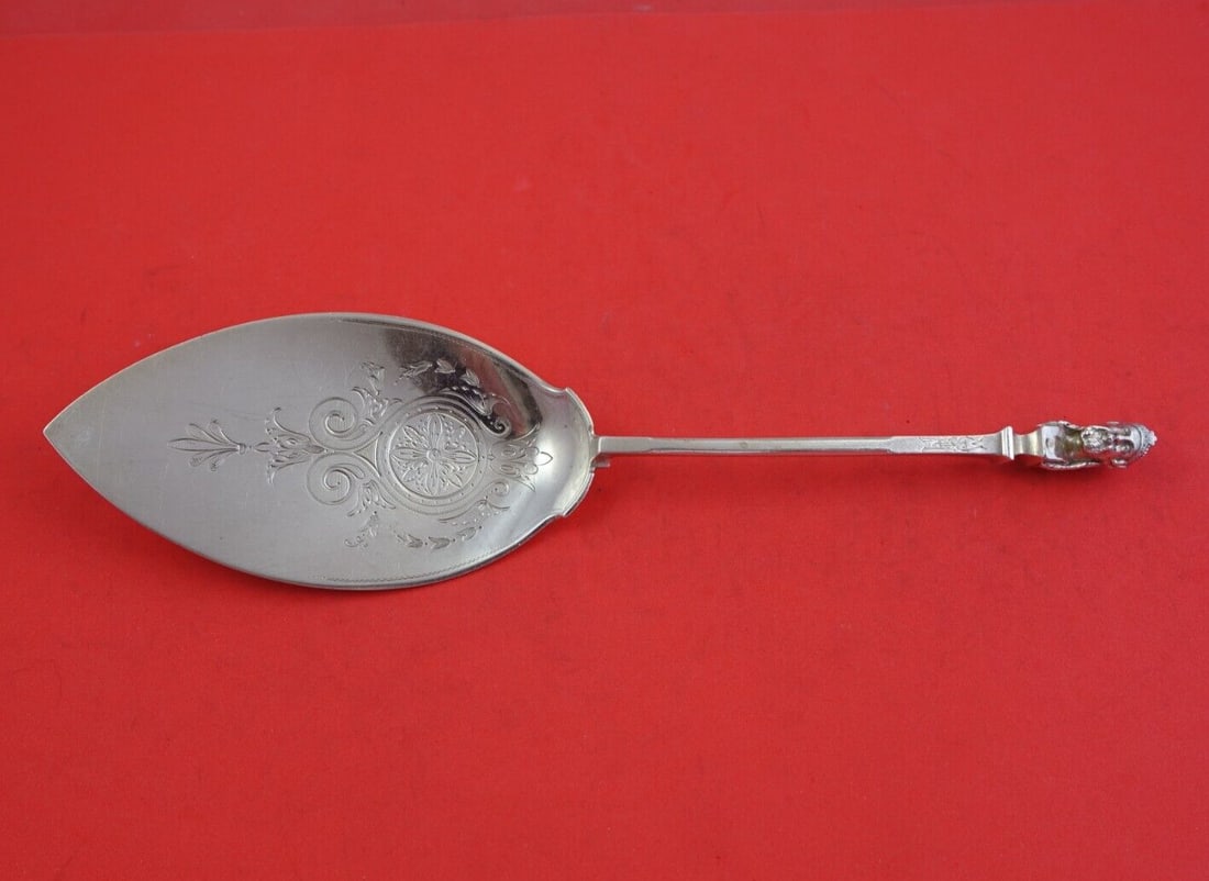 Gorham Bust Sterling Silver 10 Inch Pie Server with Figural Handle: Gorham Bust Sterling Silver 10 Inch Pie Server with Figural Handle This exquisite pie server from Gorham features a striking bright-cut design and a detailed figural 3D bust on the handle. Crafted fro