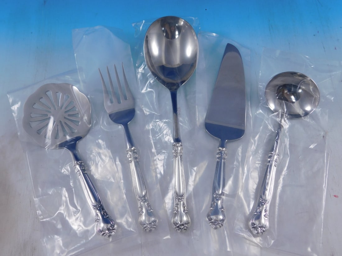 5pc Gorham Chantilly Sterling Silver Hostess Set Thanksgiving Servers: 5pc Gorham Chantilly Sterling Silver Hostess Set Thanksgiving Servers A 5-piece Thanksgiving holiday serving set in the Chantilly pattern by Gorham. This hostess set features custom-made hollow handle