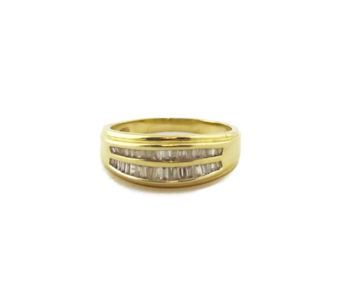 Elegant 14k Yellow Gold Baguette Diamond Wide Band Ring Size 7: Elegant 14k Yellow Gold Baguette Diamond Wide Band Ring Size 7 This stunning wide tapered band ring is made of 14k yellow gold, featuring a striking 8mm wide concave front adorned with two rows of gra