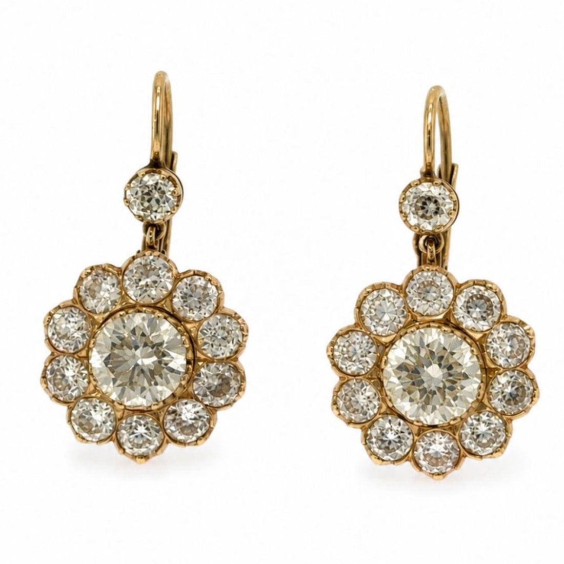 Diamond Cluster Earrings in 18K Yellow Gold 9.4 Grams 1.5 Inches: Diamond Cluster Earrings in 18K Yellow Gold 9.4 Grams 1.5 Inches Pre-owned 18K yellow gold diamond cluster earrings featuring a combination of larger diamonds and European-cut diamonds in a classic cl