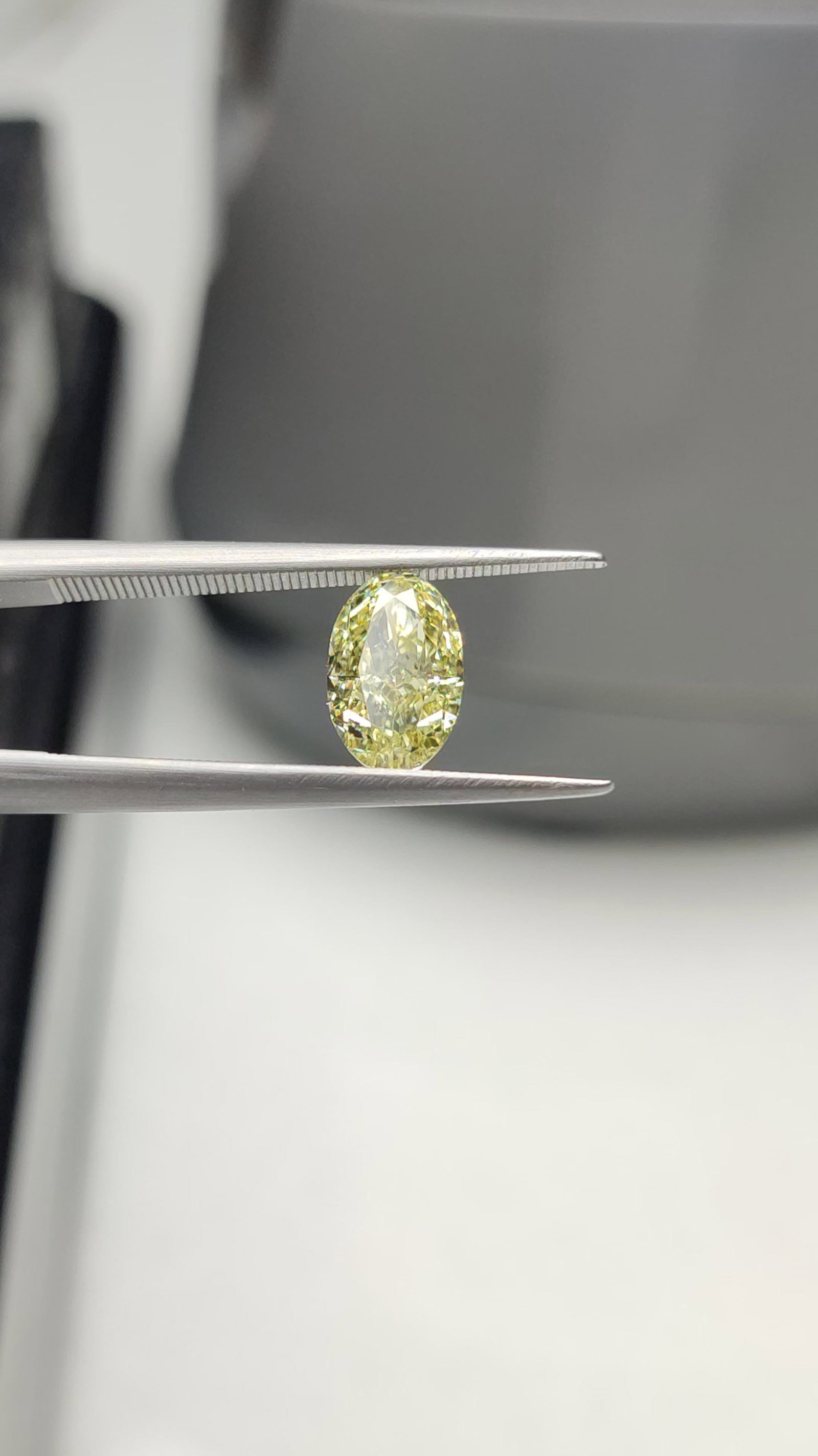 Loose Diamond - OVAL 1.09ct Fancy Yellow I1: Loose Diamond - OVAL 1.09ct Fancy Yellow I1 Source: Natural Shape: OVAL Carats: 1.09 Color: Fancy Yellow Certification: GIA Video: