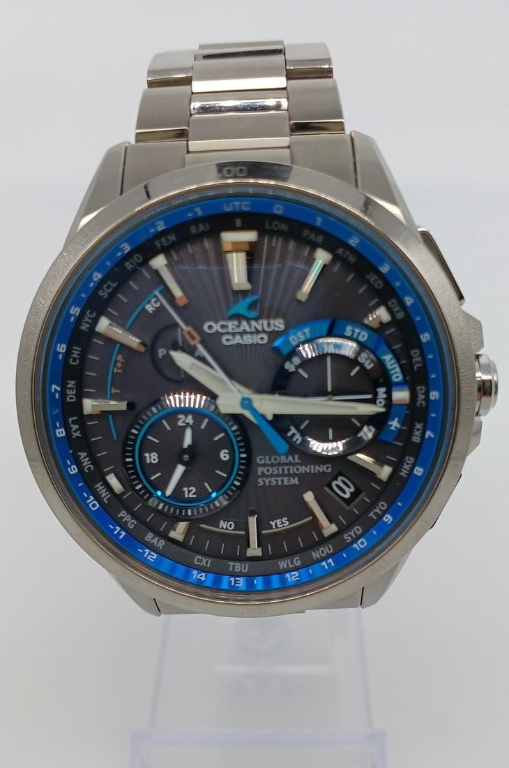 CASIO OCW-G1000 Oceanus mens radio controlled solar wristwatch: CASIO OCW-G1000 Oceanus mens radio controlled solar wristwatch Pre-owned CASIO OCEANUS men's wristwatch with GPS hybrid radio solar movement. This Japan-made model is identified as OCW-G1000 and inclu