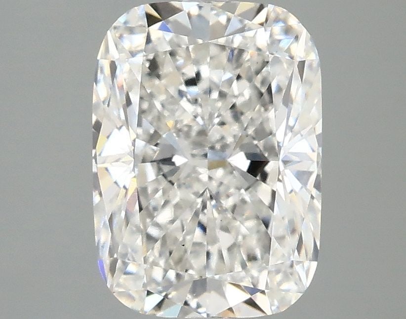 Loose Diamond - CUSHION MODIFIED 2.5ct E VS1: Loose Diamond - CUSHION MODIFIED 2.5ct E VS1 Source: This is a real non-mined Diamond that has been grown in a lab Shape: CUSHION MODIFIED Carats: 2.5 Color: E Clarity: VS1 Certification: IGI Video: