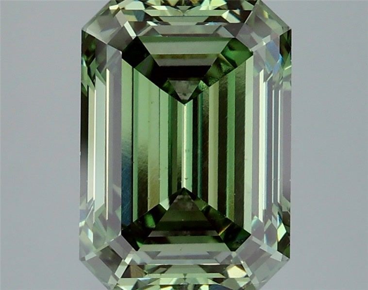 Loose Diamond - EMERALD 4.03ct Fancy Vivid Green VS1: Loose Diamond - EMERALD 4.03ct Fancy Vivid Green VS1 Source: This is a real non-mined Diamond that has been grown in a lab Shape: EMERALD Carats: 4.03 Color: Fancy Vivid Green Certification: IGI Video