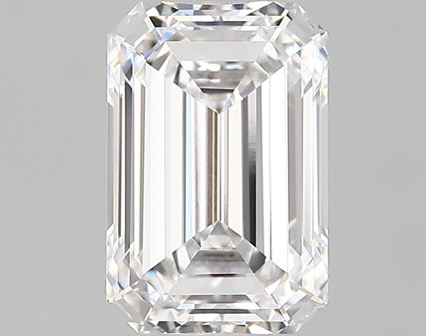 Loose Diamond - EMERALD 2.6ct D VVS2: Loose Diamond - EMERALD 2.6ct D VVS2 Source: This is a real non-mined Diamond that has been grown in a lab Shape: EMERALD Carats: 2.6 Color: D Clarity: VVS2 Certification: IGI Video: