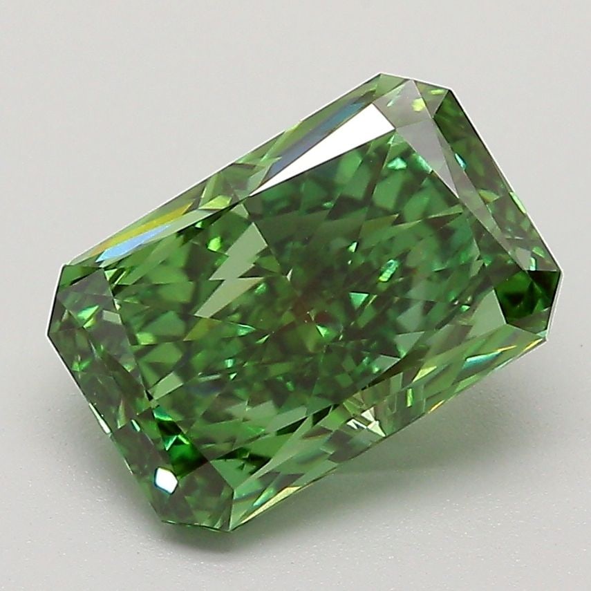 Loose Diamond - RADIANT 2.61ct Fancy Vivid Green VVS2: Loose Diamond - RADIANT 2.61ct Fancy Vivid Green VVS2 Source: This is a real non-mined Diamond that has been grown in a lab Shape: RADIANT Carats: 2.61 Color: Fancy Vivid Green Certification: IGI PLEA