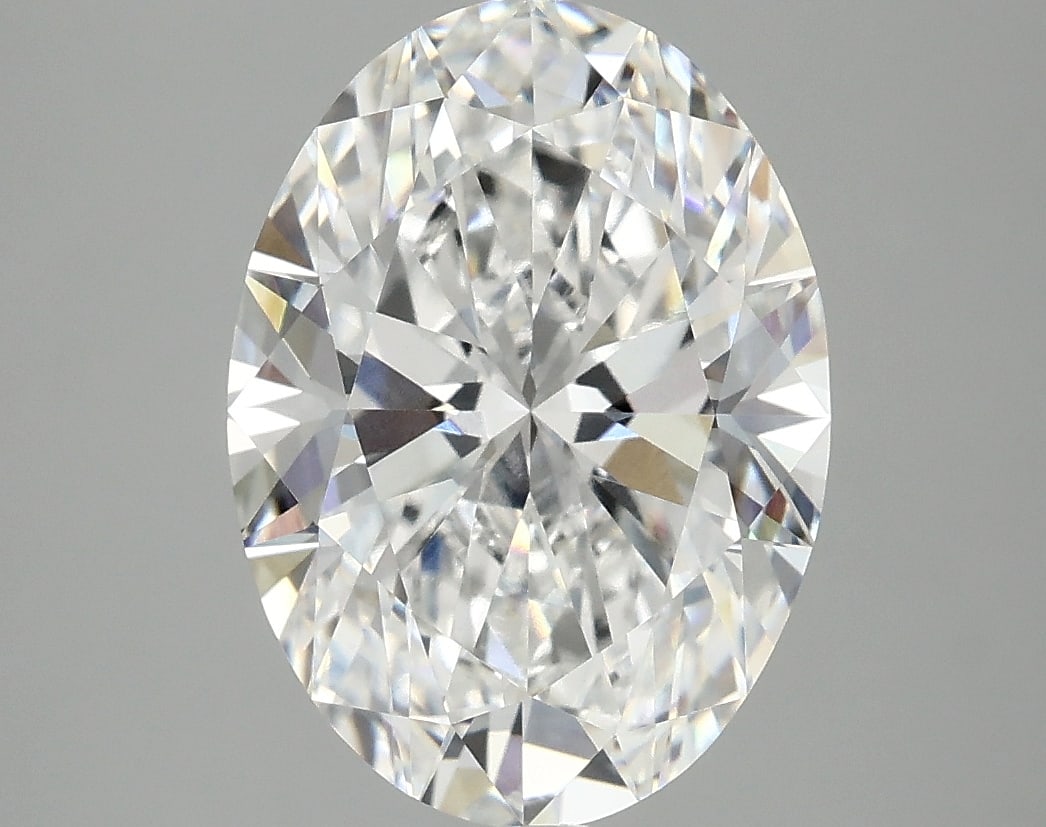 Loose Diamond - OVAL 3.85ct D VS1: Loose Diamond - OVAL 3.85ct D VS1 Source: This is a real non-mined Diamond that has been grown in a lab Shape: OVAL Carats: 3.85 Color: D Clarity: VS1 Certification: IGI Condition: Pre-Owned PLEASE NO