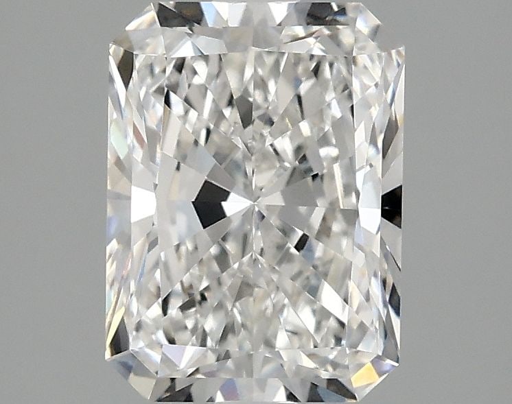 Loose Diamond - RADIANT 2.03ct F VVS2: Loose Diamond - RADIANT 2.03ct F VVS2 Source: This is a real non-mined Diamond that has been grown in a lab Shape: RADIANT Carats: 2.03 Color: F Clarity: VVS2 Certification: IGI Video: