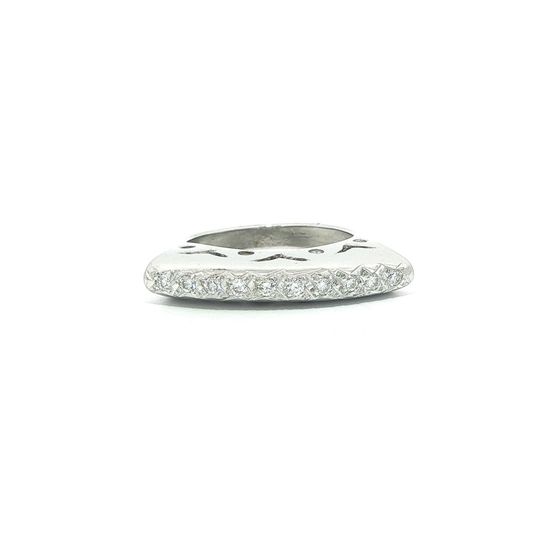 14k White Gold Pave Diamond Flared Band Ring Openwork 0.18ctw: 14k White Gold Pave Diamond Flared Band Ring Openwork 0.18ctw Open work flared high profile band ring crafted in solid 14k white gold and set with natural round brilliant cut pave diamonds. This pre-o