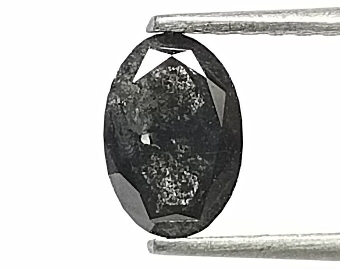 Loose Diamond - OVAL 0.5ct Salt and Pepper I3: Loose Diamond - OVAL 0.5ct Salt and Pepper I3 Source: Natural Shape: OVAL Carats: 0.5 Color: Salt and Pepper Certification: NONE PLEASE NOTE: Framed, Large, or heavy items do not have shipping costs i