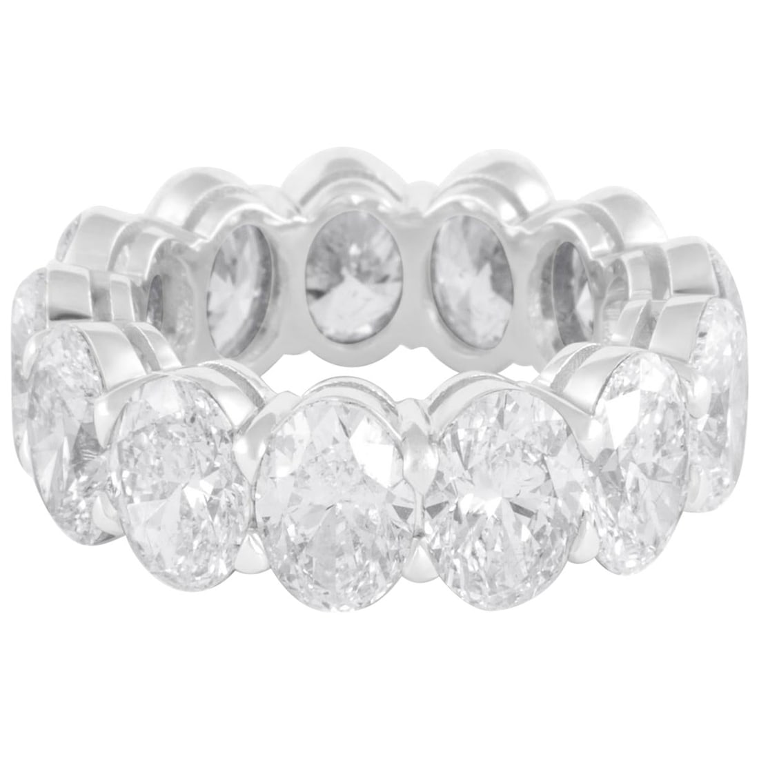 13.15ct Oval Diamond Eternity Band in 18k White Gold: 13.15ct Oval Diamond Eternity Band in 18k White Gold This exquisite oval diamond eternity band features 13 stunning oval cut diamonds, totaling 13.15 carats, with an average weight of 1.01 carats. The