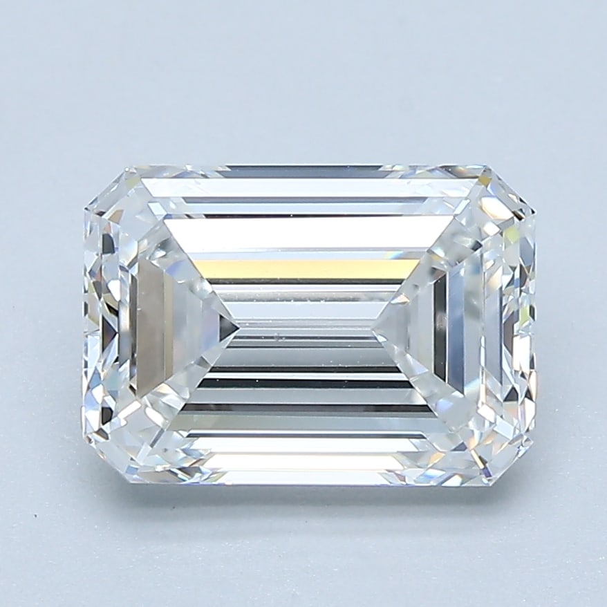 Loose Diamond - EMERALD 2.5ct E VS2: Loose Diamond - EMERALD 2.5ct E VS2 Source: Natural Mined Diamond Shape: EMERALD Carats: 2.5 Color: E Clarity: VS2 Certification: GIA Condition: Pre-Owned PLEASE NOTE: Framed, Large, or heavy items do
