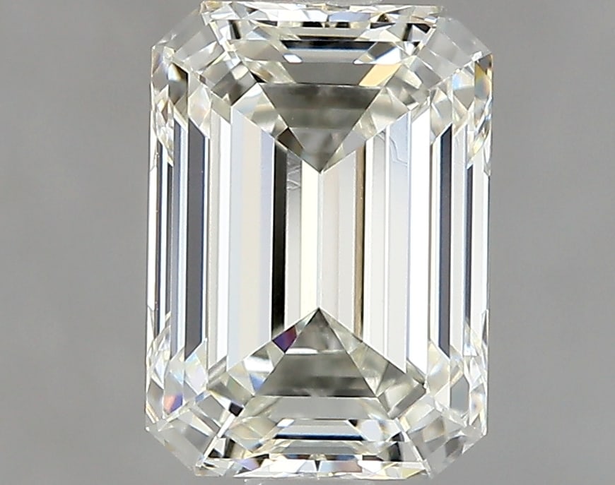 Loose Diamond - EMERALD 1.3ct I VVS2: Loose Diamond - EMERALD 1.3ct I VVS2 Source: Natural Mined Diamond Shape: EMERALD Carats: 1.3 Color: I Clarity: VVS2 Certification: GIA Condition: Pre-Owned PLEASE NOTE: Framed, Large, or heavy items 