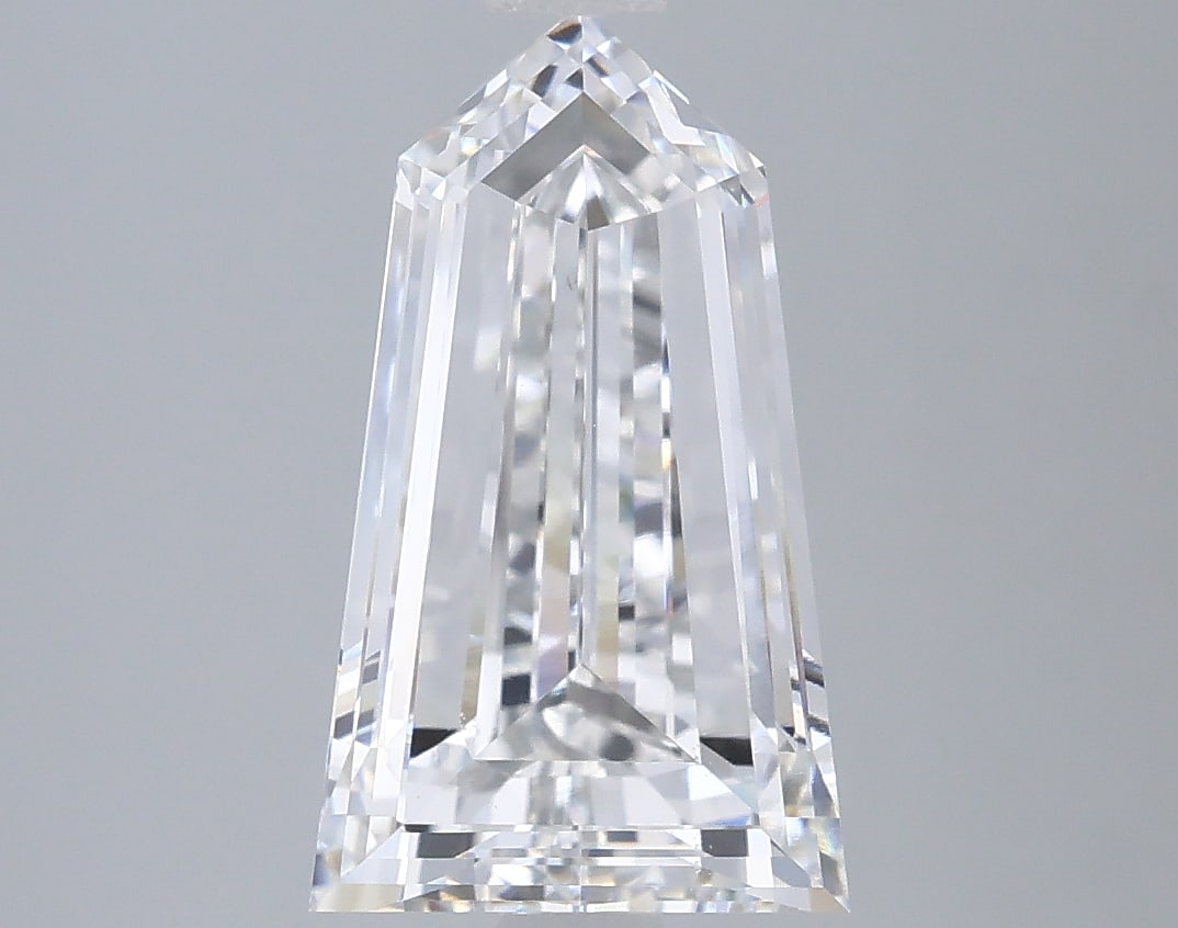 Loose Diamond - BULLET 3ct E VS1: Loose Diamond - BULLET 3ct E VS1 Source: This is a real non-mined Diamond that has been grown in a lab Shape: BULLET Carats: 3 Color: E Clarity: VS1 Certification: IGI Condition: Pre-Owned PLEASE NOTE