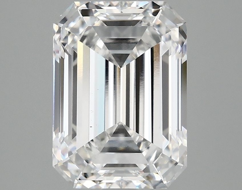 Loose Diamond - EMERALD 3.1ct D VS1: Loose Diamond - EMERALD 3.1ct D VS1 Source: This is a real non-mined Diamond that has been grown in a lab Shape: EMERALD Carats: 3.1 Color: D Clarity: VS1 Certification: IGI Video: