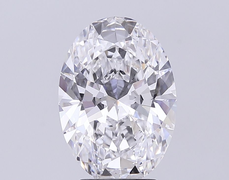 Loose Diamond - OVAL 3.8ct E VVS2: Loose Diamond - OVAL 3.8ct E VVS2 Source: This is a real non-mined Diamond that has been grown in a lab Shape: OVAL Carats: 3.8 Color: E Clarity: VVS2 Certification: GIA Video: