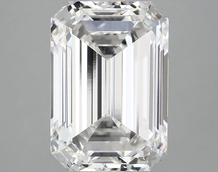 Loose Diamond - EMERALD 3.1ct E VS1: Loose Diamond - EMERALD 3.1ct E VS1 Source: This is a real non-mined Diamond that has been grown in a lab Shape: EMERALD Carats: 3.1 Color: E Clarity: VS1 Certification: IGI Video: