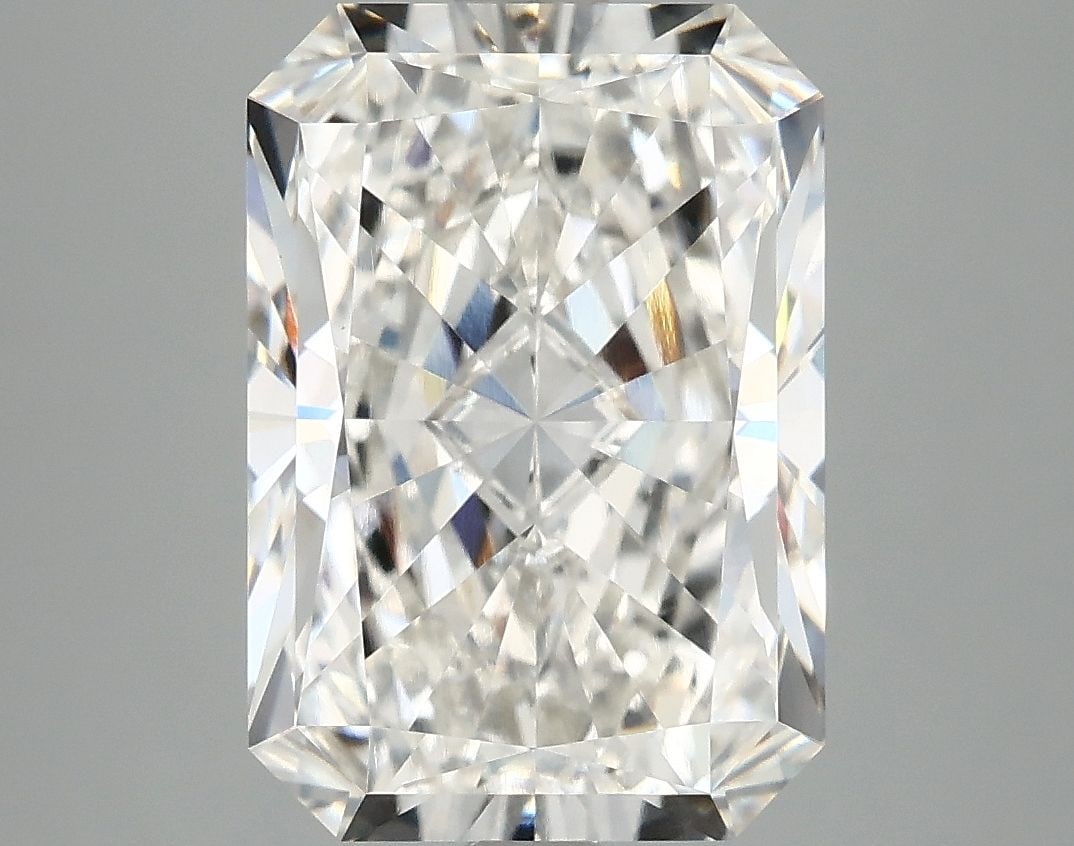 Loose Diamond - RADIANT 4.7ct F VVS2: Loose Diamond - RADIANT 4.7ct F VVS2 Source: This is a real non-mined Diamond that has been grown in a lab Shape: RADIANT Carats: 4.7 Color: F Clarity: VVS2 Certification: IGI Video: