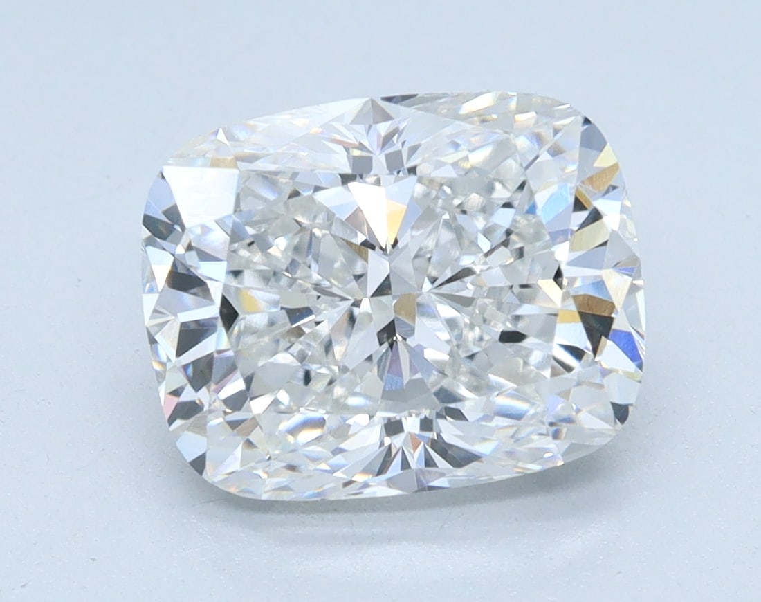 Loose Diamond - CUSHION 2.53ct E VVS1: Loose Diamond - CUSHION 2.53ct E VVS1 Source: This is a real non-mined Diamond that has been grown in a lab Shape: CUSHION Carats: 2.53 Color: E Clarity: VVS1 Certification: IGI Condition: Pre-Owned P