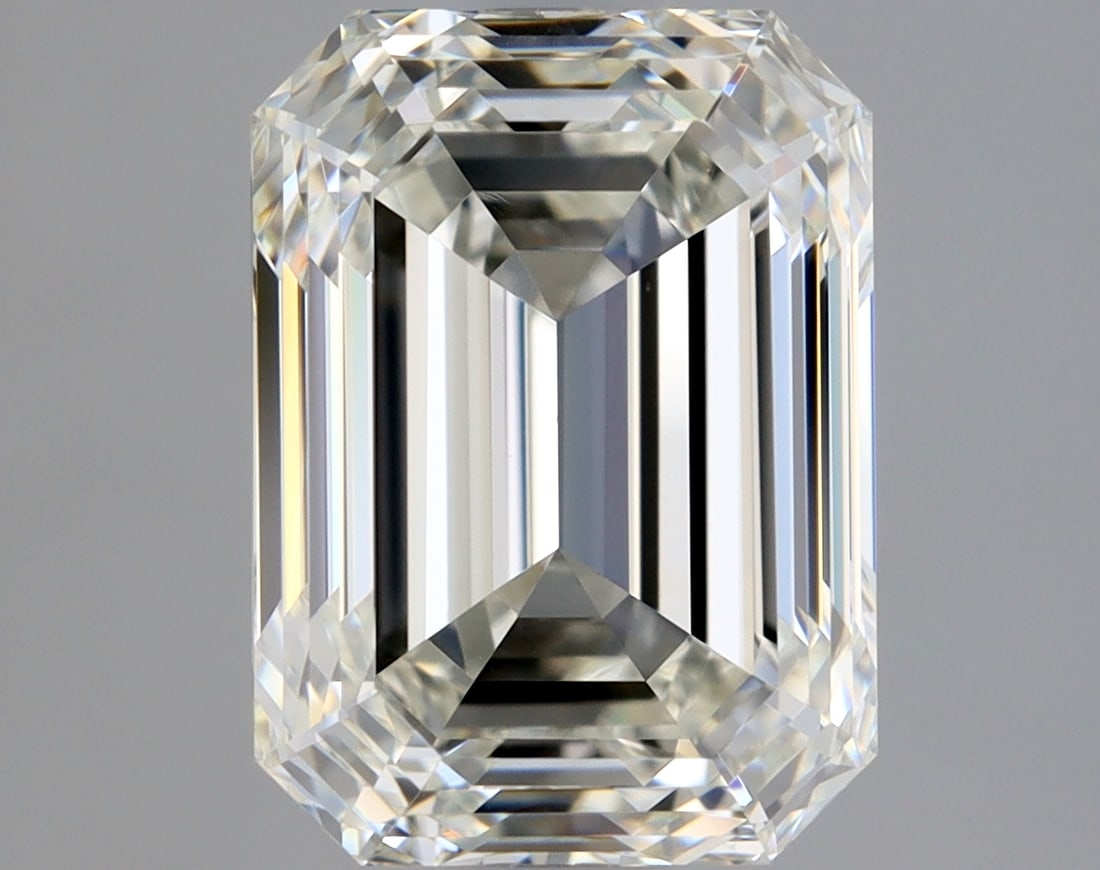 Loose Diamond - EMERALD 1.8ct J IF: Loose Diamond - EMERALD 1.8ct J IF Source: Natural Mined Diamond Shape: EMERALD Carats: 1.8 Color: J Clarity: IF Certification: GIA Condition: Pre-Owned PLEASE NOTE: Framed, Large, or heavy items do n