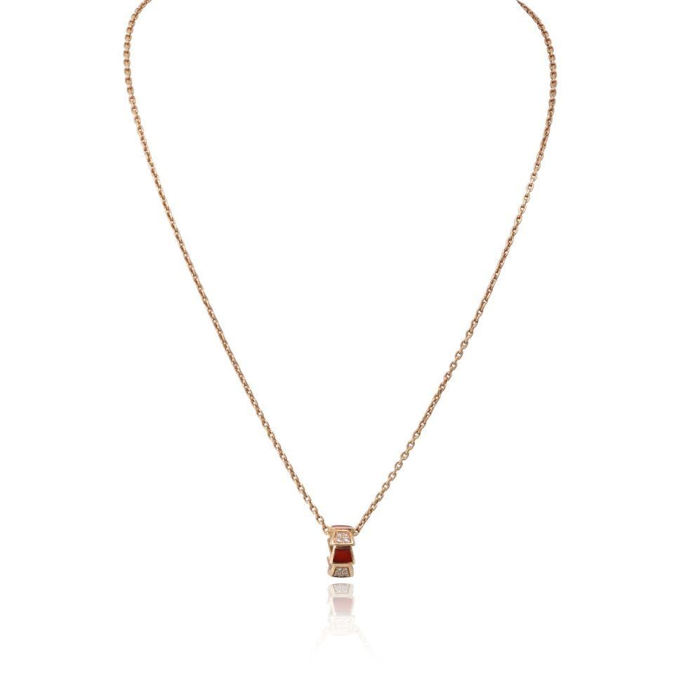 Bvlgari Serpenti Viper 18K Rose Gold Carnelian Necklace: Bvlgari Serpenti Viper 18K Rose Gold Carnelian Necklace Pre-owned Bvlgari Serpenti Viper necklace crafted in 18K rose gold with carnelian accents. Specifications Brand: Bvlgari Item Type: Necklace Col