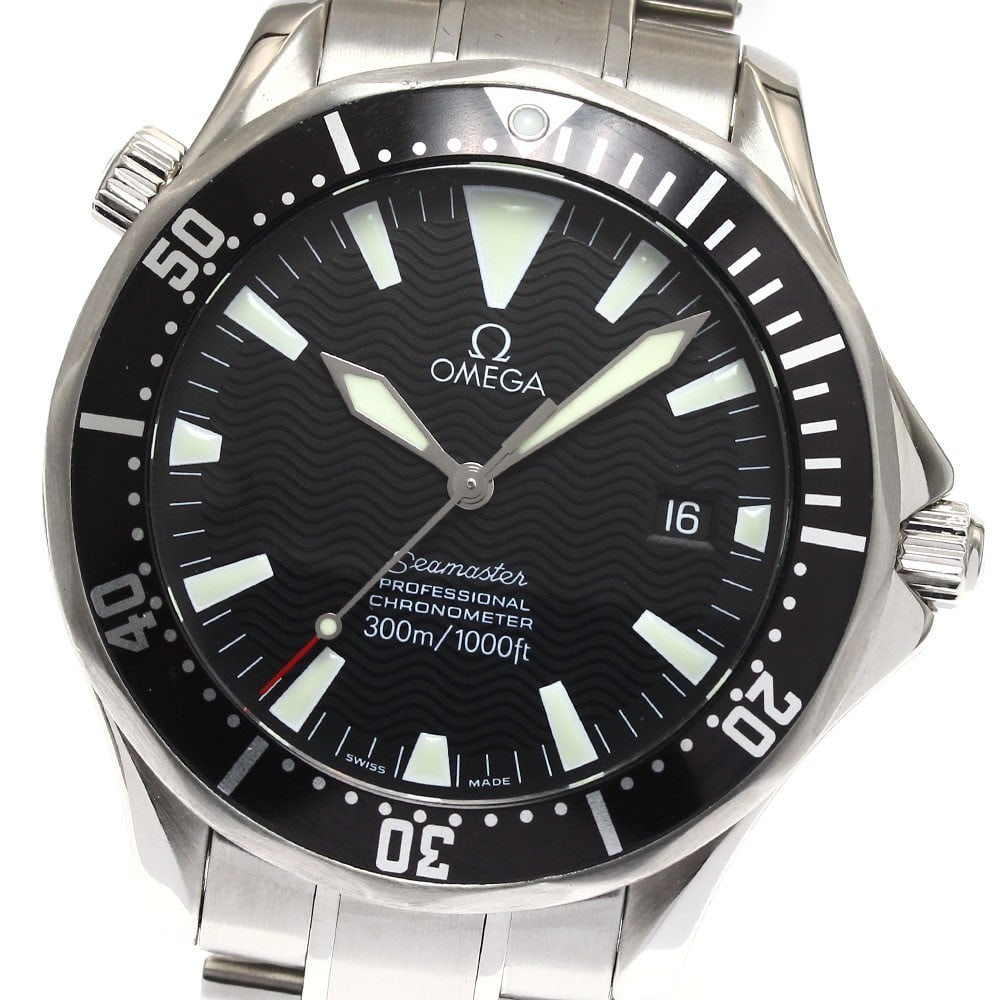 OMEGA Seamaster 300 Date Automatic Mens Watch Ref 2254.50: OMEGA Seamaster 300 Date Automatic Mens Watch Ref 2254.50 This pre-owned OMEGA Seamaster 300 Date men's wristwatch is a Swiss-made automatic model with a black dial and stainless steel case and bracel