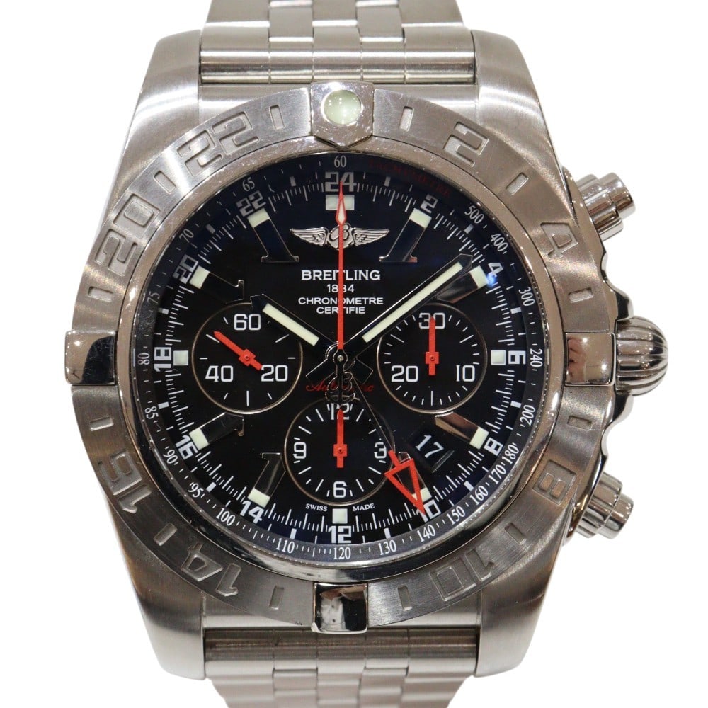 Breitling AB0412 Chronomat GMT mens automatic chronograph watch: Breitling AB0412 Chronomat GMT mens automatic chronograph watch Pre-owned Breitling Chronomat GMT men's wristwatch with a black dial, automatic movement, and stainless steel case and bracelet. This li