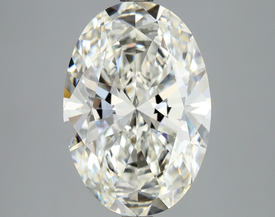 Loose Diamond - OVAL 4.01ct H VS1: Loose Diamond - OVAL 4.01ct H VS1 Source: Natural Mined Diamond Shape: OVAL Carats: 4.01 Color: H Clarity: VS1 Certification: GIA Condition: Pre-Owned PLEASE NOTE: Framed, Large, or heavy items do not