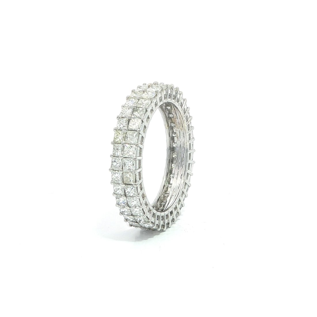 Square Cut Diamond Eternity Band in 14k White Gold 2.80 Carat: Square Cut Diamond Eternity Band in 14k White Gold 2.80 Carat This elegant eternity band ring features dual rows of square cut natural diamonds set in solid 14k white gold. The ring showcases approxim