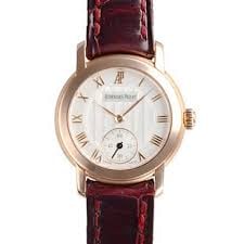 Ladies Jules Audemars Watch Ref 77208OR Silver Roman Dial Papers: Ladies Jules Audemars Watch Ref 77208OR Silver Roman Dial Papers This Audemars Piguet Jules Audemars ladies' watch features a silver Roman numeral dial and comes with an Aftermarket leather strap and 