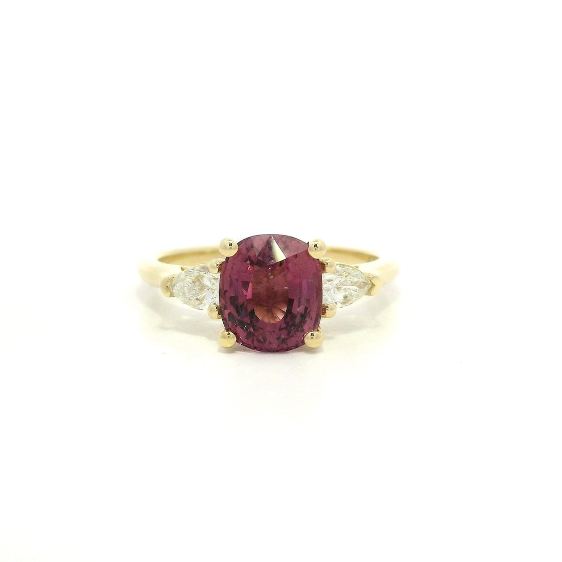14k Yellow Gold GIA 2.84ct Purplish Pink Spinel Diamond Ring: 14k Yellow Gold GIA 2.84ct Purplish Pink Spinel Diamond Ring This stunning cocktail ring features a captivating 2.47 ct purplish pink natural spinel, elegantly set in a cushion brilliant cut. The spin
