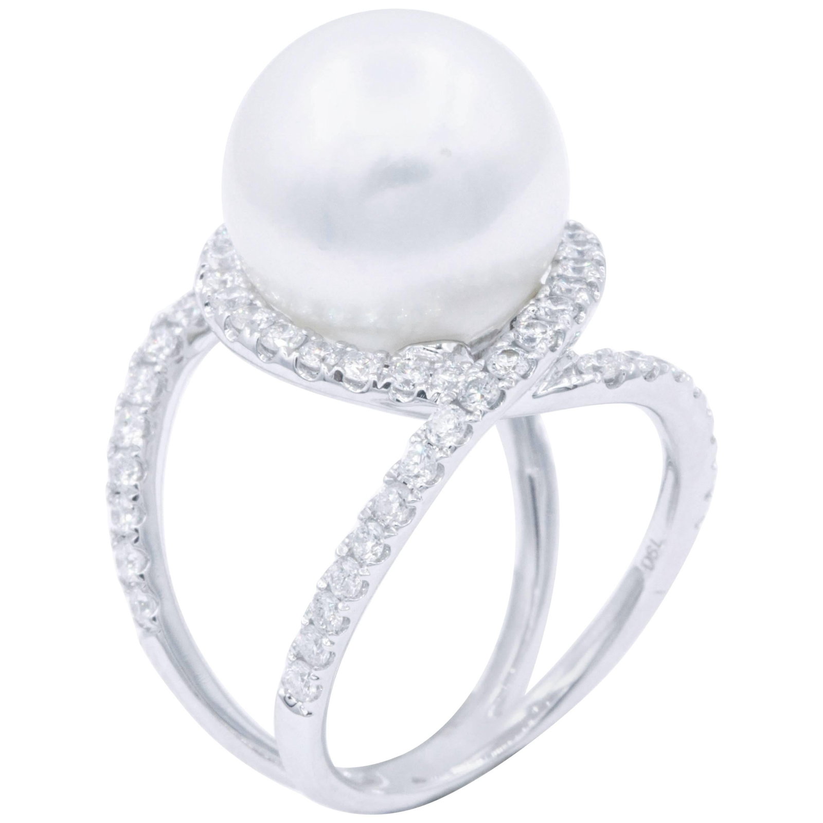 Harbor Diamonds 18K White Gold South Sea Pearl and Diamond Ring: Harbor Diamonds 18K White Gold South Sea Pearl and Diamond Ring Elevate your style with this stunning South Sea and Diamond Cocktail Fashion Ring. Crafted from luxurious 18k white gold, this contempor